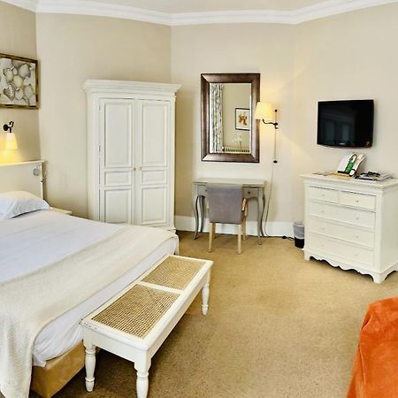 Hotel & Restaurant Le Central Trouville الغرفة الصورة