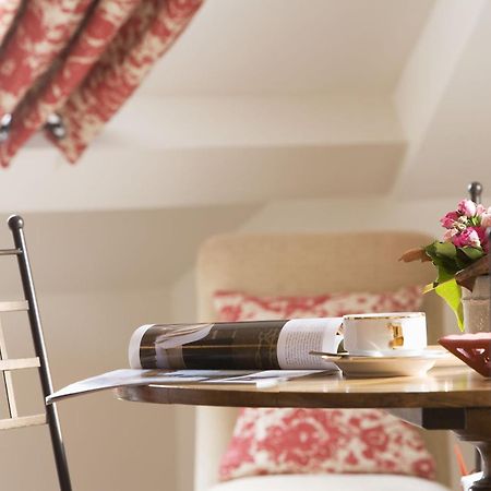 Hotel & Restaurant Le Central Trouville الغرفة الصورة